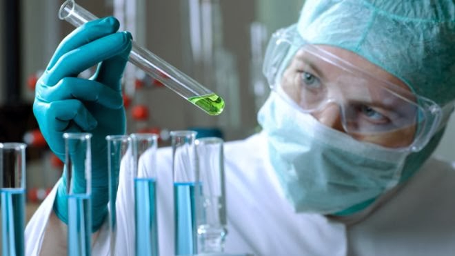 Presidente da SBOC fala sobre imunoterapia e seu alto custo