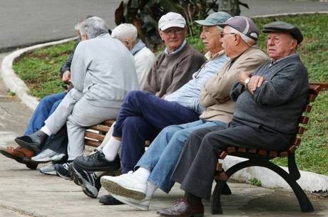 Seis em cada dez homens com câncer têm mais de 60 anos