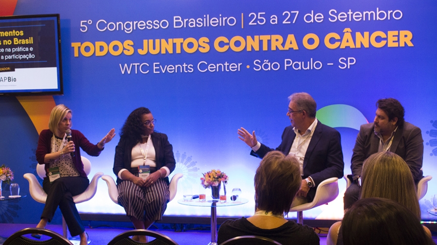 Biossimilares: preocupações com intercambialidade e farmacovigilância