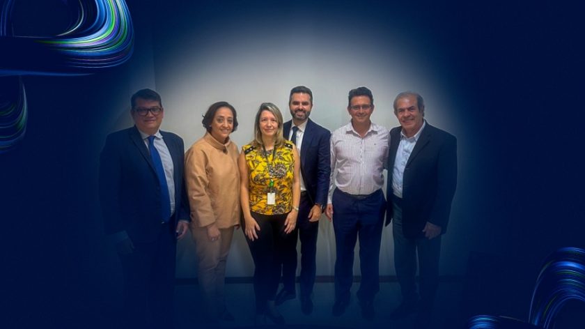 Em reunião no Ministério da Saúde, SBOC e SBM defendem incorporação de painel genético para câncer de mama no SUS